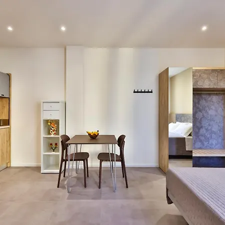 Apho Apartment Hotel-3
